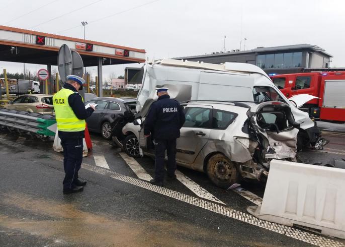 Zarzuty dla sprawcy karambolu na A-2