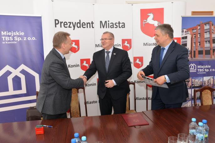 Umowa na budowę mieszkań podpisana