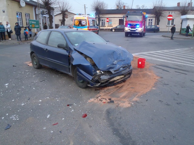 Wypadek trzech samochodów w Lądku