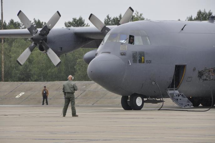 Baza Lotnictwa Transportowego zaprasza firmy