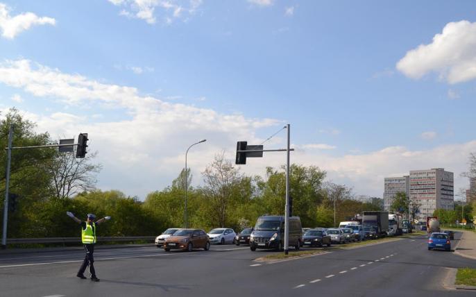 Policjanci rozładowują korki na konińskich ulicach