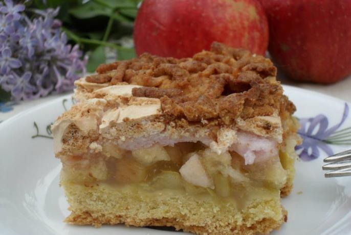 Przedwojenna kuchnia konińska – Ciasto z rabarbarem