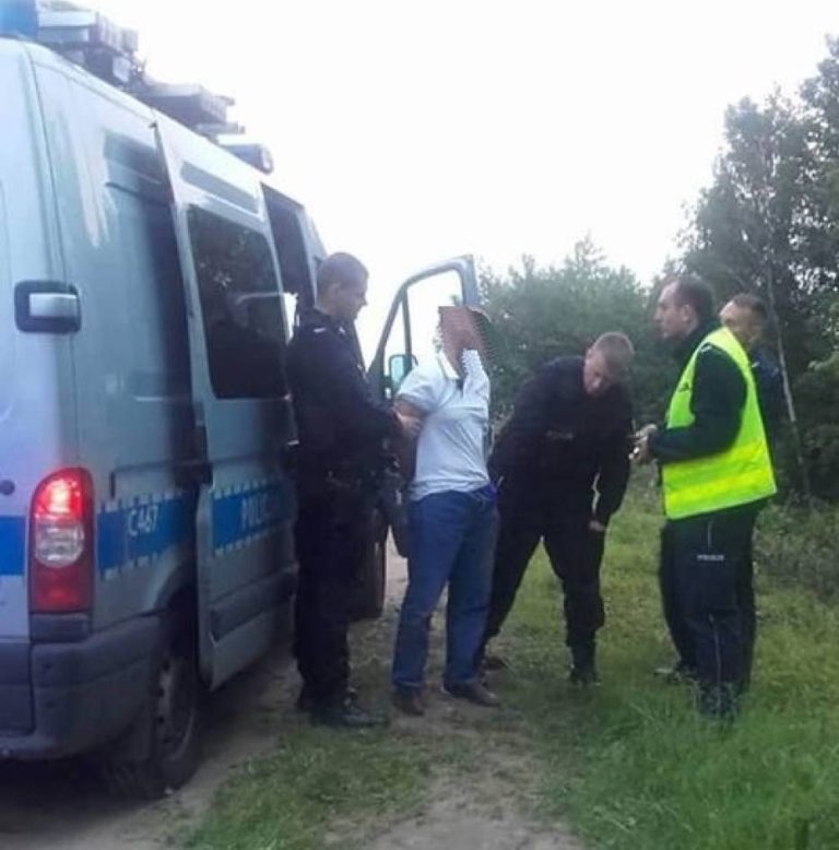 Policjanci po służbie zatrzymali pijanego kierowcę