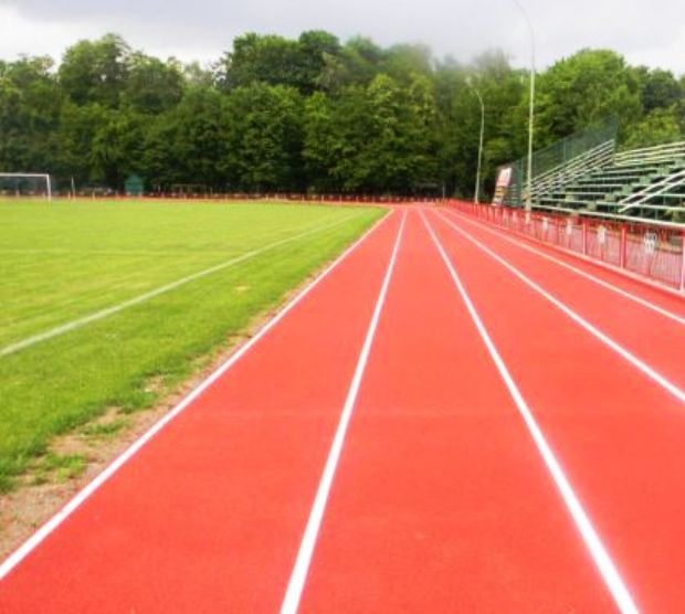 Rusza przebudowa bieżni na kolskim stadionie