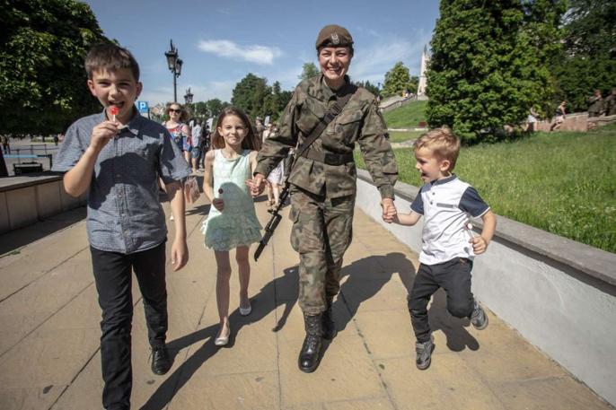 Foto – pstryk. Zawsze gotowi,zawsze blisko
