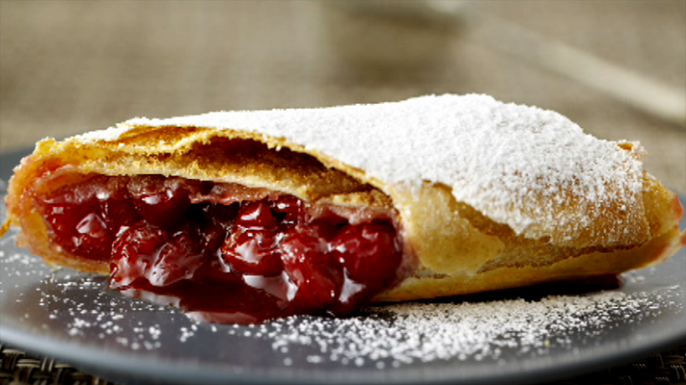 Przedwojenna kuchnia konińska – Strudel z wiśniami