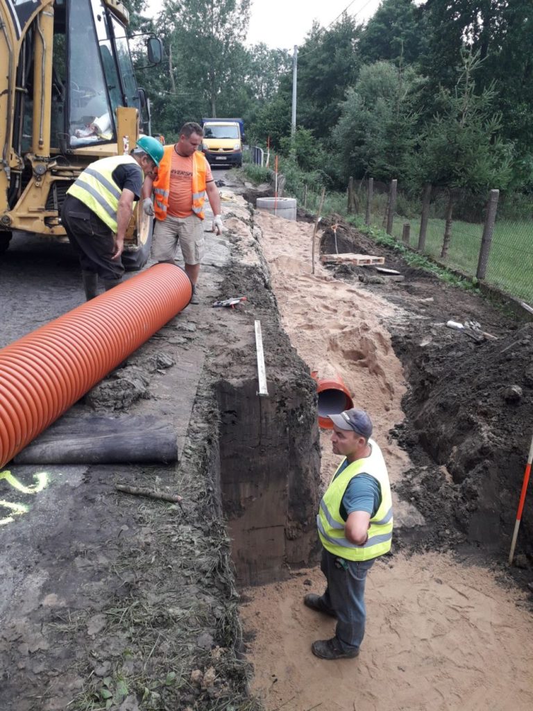 Uwaga! utrudnienia w ruchu