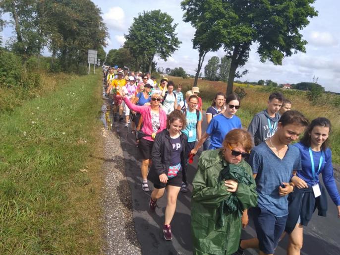 Pielgrzymka Konińska dotarła do … Pierzyn