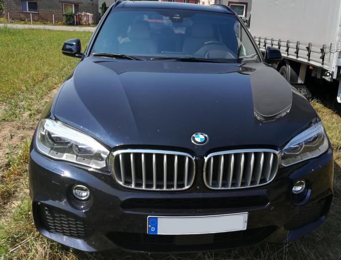 Policjanci  odzyskali skradzione  BMW wartości 400 tys. zł.