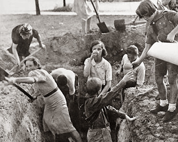 Wojna ! – Dzień po dniu