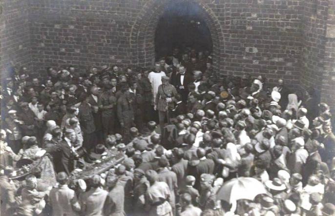 Dawno temu w … Koninie – Marszałek w mieście !