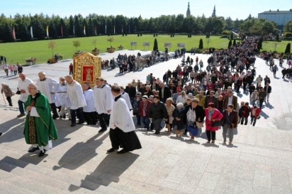 Wielka Nowenna Różańcowa została rozpoczęta w Sanktuarium Maryjnym w Licheniu Starym