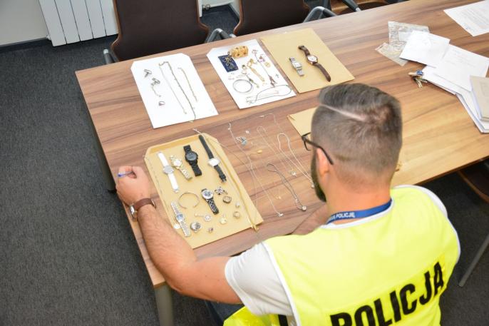 Sprawcy włamań w rękach policjantów