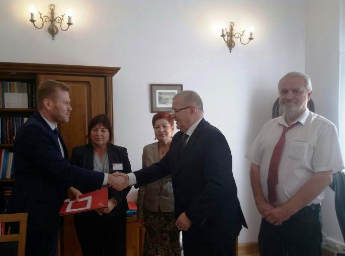 Umowa w sprawie obligacji