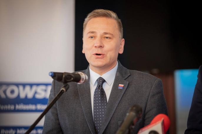 Piotr Korytkowski wygrał wybory w Koninie