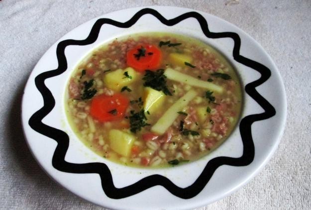 Przedwojenna kuchnia konińska – Zupa tradycyjna na pęczaku