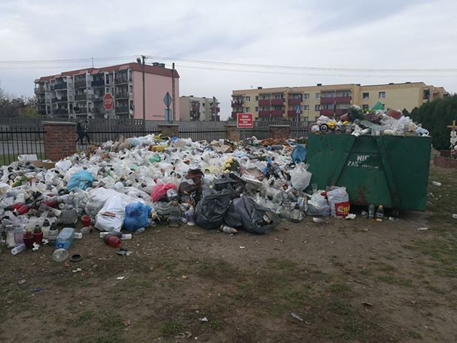 Czytelnicy piszą … – Góra śmieci