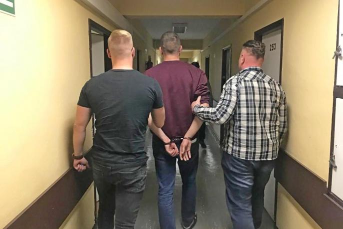 Policjanci ustalili sprawców serii kradzieży papierosów