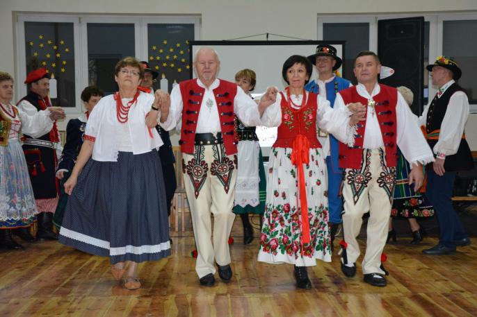 Międzypokoleniowo z kulturą na wesoło