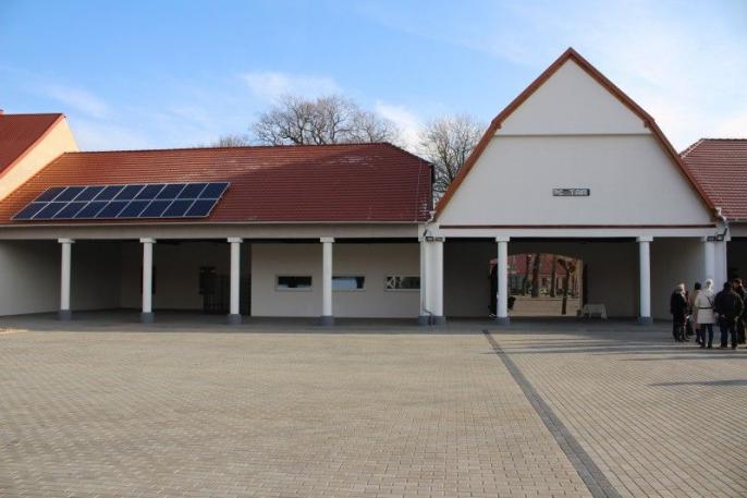 Otwarcie targowiska miejskiego w Pyzdrach