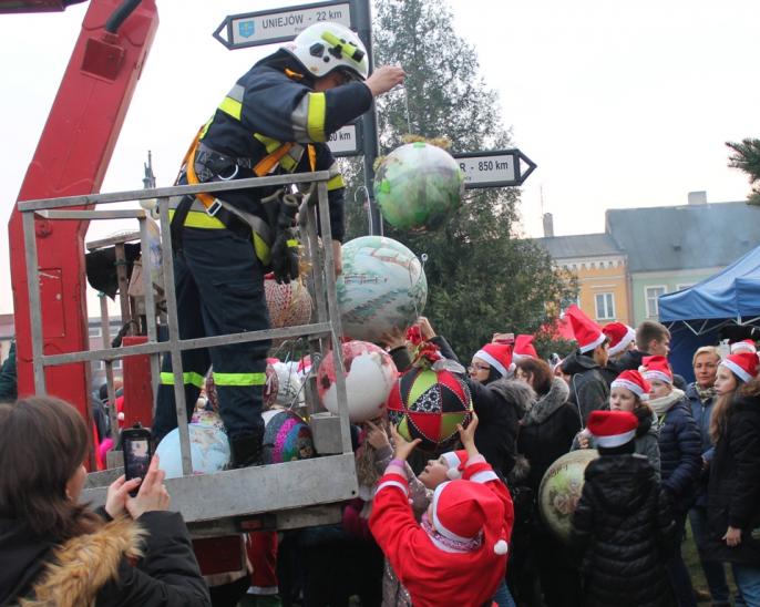 Konkurs na najpiękniejszą bombkę