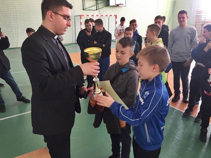 Ministrancki turniej w piłkę halową w rejonie konińskim