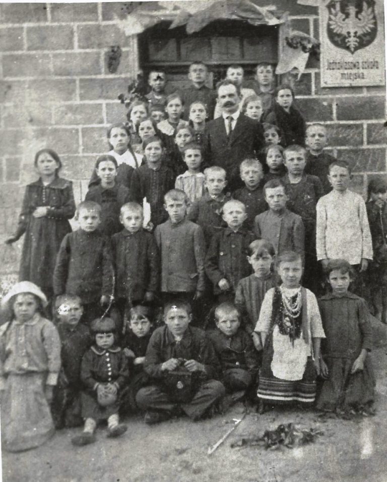 Dawno temu w Tuliszkowie Pierwsza polska szkoła