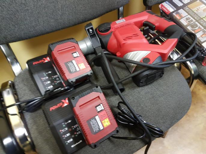 Policjanci zatrzymali dwóch złodziei elektronarzędzi