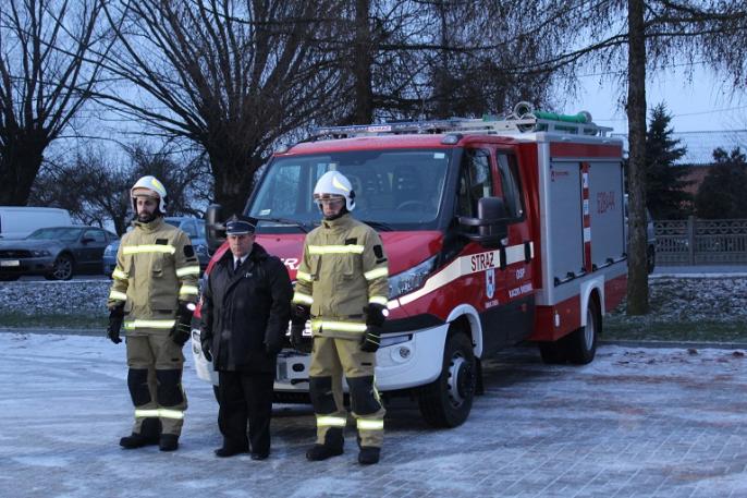 Przekazanie samochodu dla OSP Kaczki Średnie
