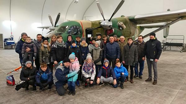 Z wizytą na powidzkim lotnisku