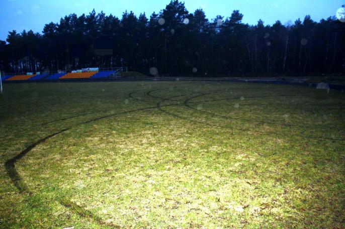 Za zniszczenie murawy boiska stanie przed Sądem dla Nieletnich