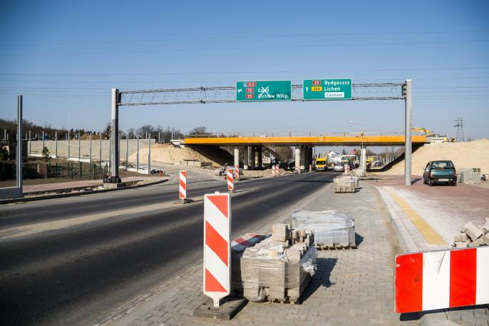 Wiadukt nad Warszawską prawie gotowy