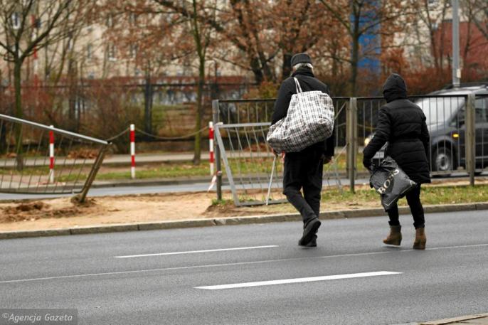 W TROSCE O PIESZYCH I ROWERZYSTÓW