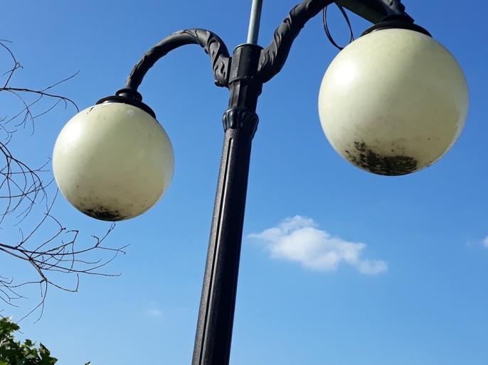 Czytelnicy piszą …. – Brudne lampy