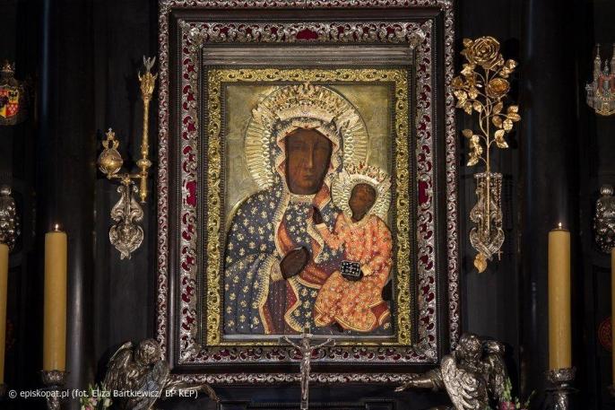 Biskupi i księża diecezji włocławskiej wyrazili sprzeciw wobec profanacji wizerunku Matki Bożej Częstochowskiej