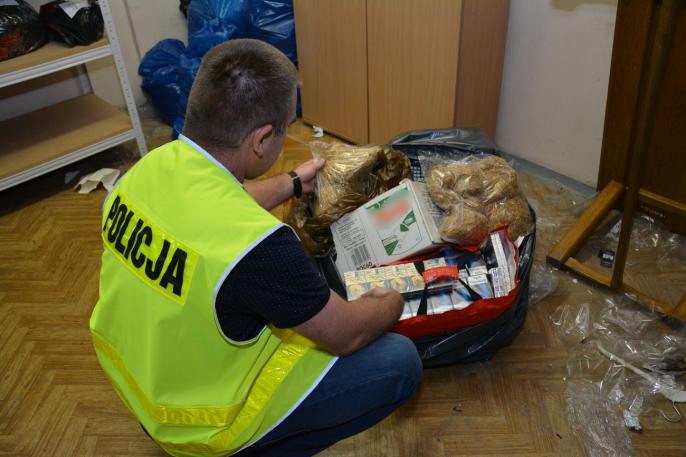 Tysiące papierosów bez akcyzy wpadło w ręce policjantów