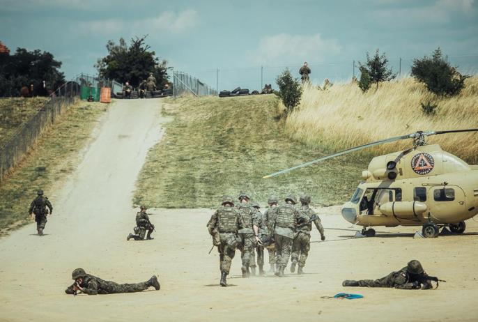Terytorialsi ćwiczą walkę w terenie miejskim