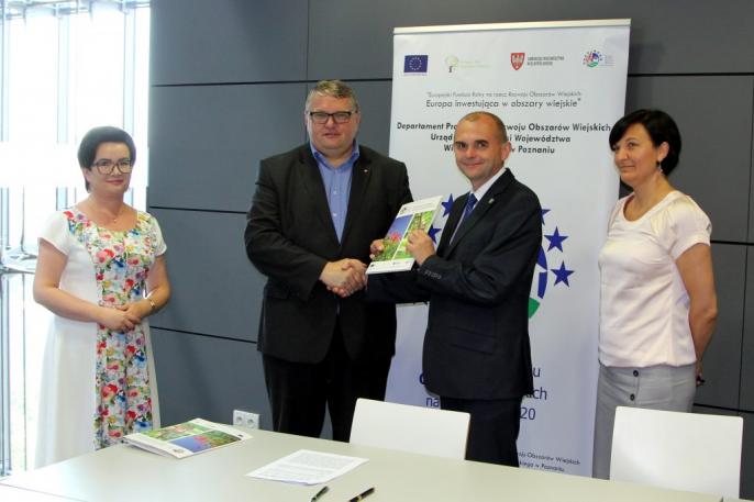 Będzie przebudowa świetlic wiejskich w miejscowościach Dobrów, Ruszków Pierwszy i Tury