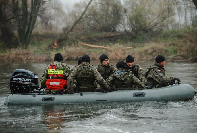 Strażacy szkolą wielkopolskich terytorialsów.
