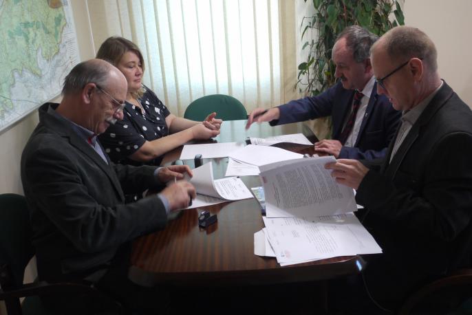 Umowa na rewitalizację Parku Miejskiego w Golinie podpisana