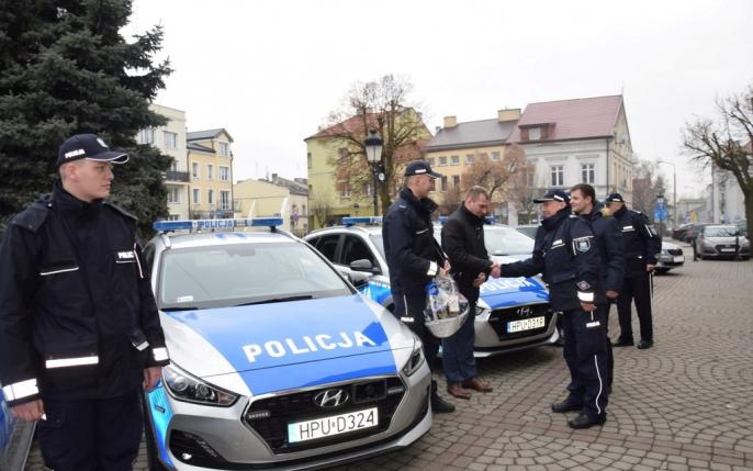 Komisariat Policji w Kłodawie otrzymał dwa nowe radiowozy