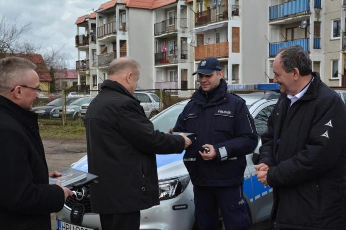 Nowe radiowozy dla policjantów z Goliny i Kazimierza Biskupiego