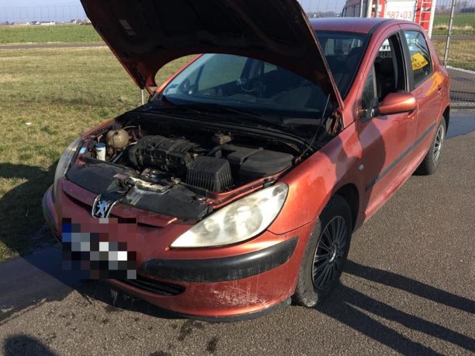 Pożar samochodu na autostradzie A2