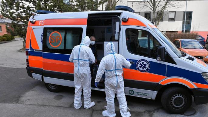 KOLEJNI RATOWNICY MEDYCZNI NA KWARANTANNIE. PACJENCI ZNÓW NIE POWIEDZIELI, ŻE MOGLI MIEĆ KONTAKT Z KORONAWIRUSEM