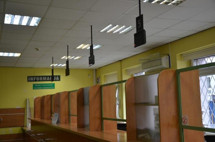 Nowy system kolejkowy w wydziale komunikacji