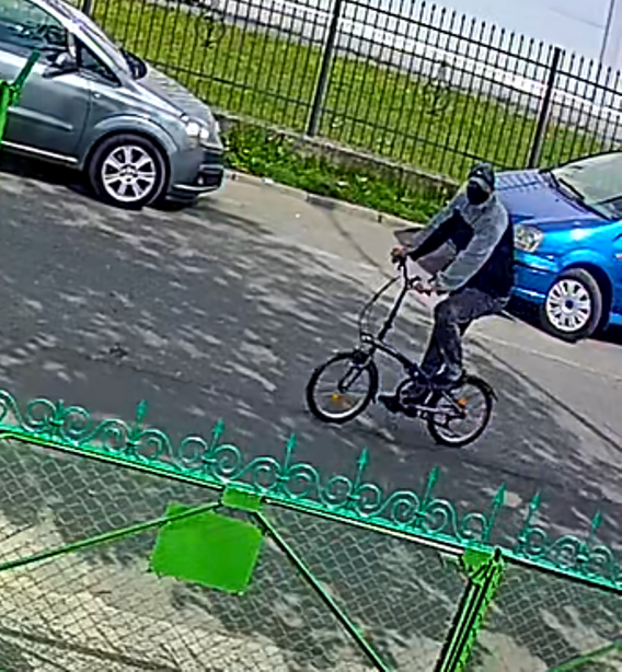 Rozpoznajesz tego mężczyznę? Zadzwoń!