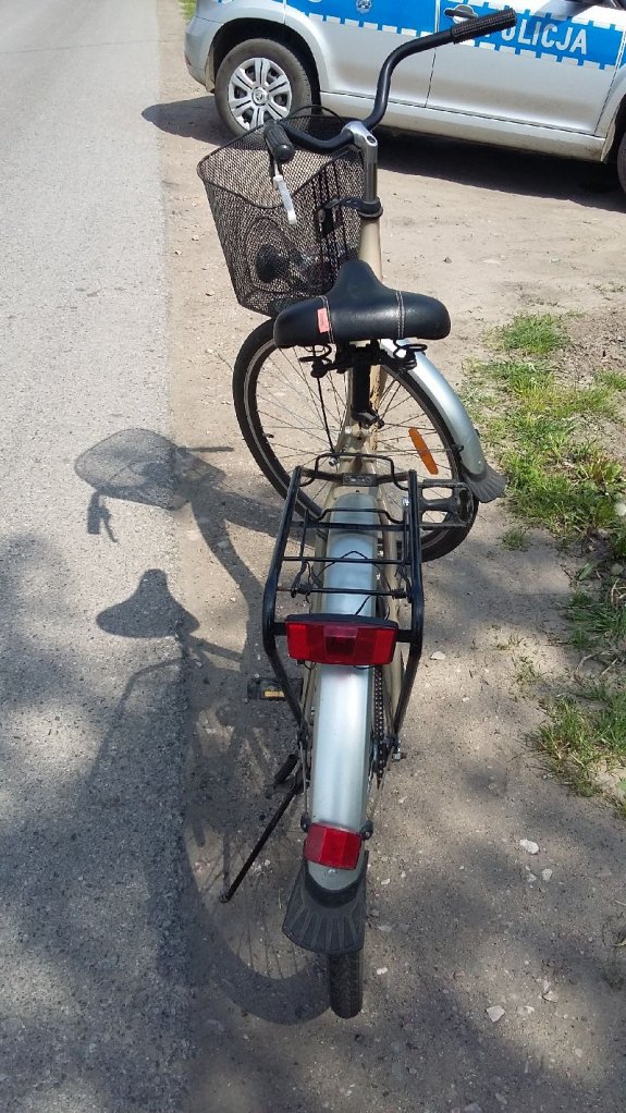 Pijany rowerzysta spowodował kolizję