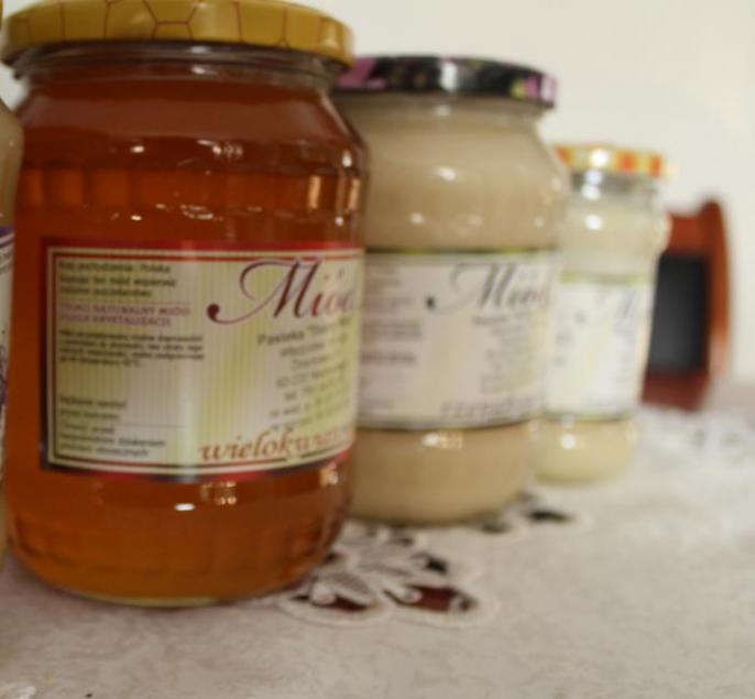 Przekazano miód do stołówek szkolnych