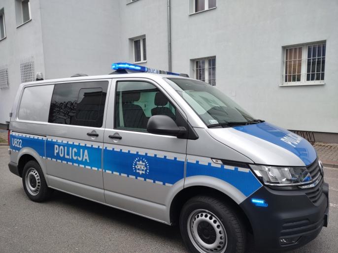 Słupecka jednostka policji ma nowy furgon