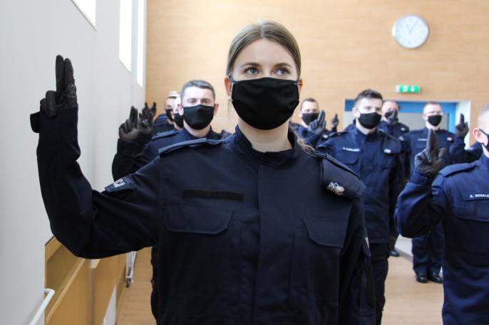 Uroczyste ślubowanie nowych policjantek i policjantów